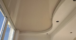 Натяжной потолок на балкон Норильск, цена 6142 руб.